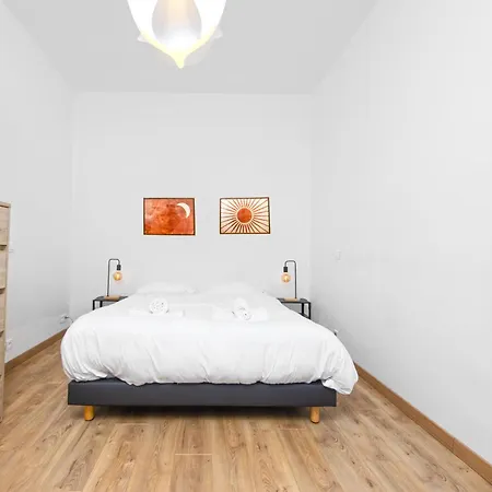 Confort Au Centre-ville Et Près De La