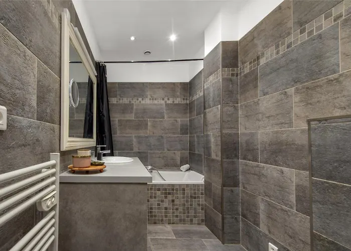 דירה Confort Au Centre-ville Et Pres De La מנטון